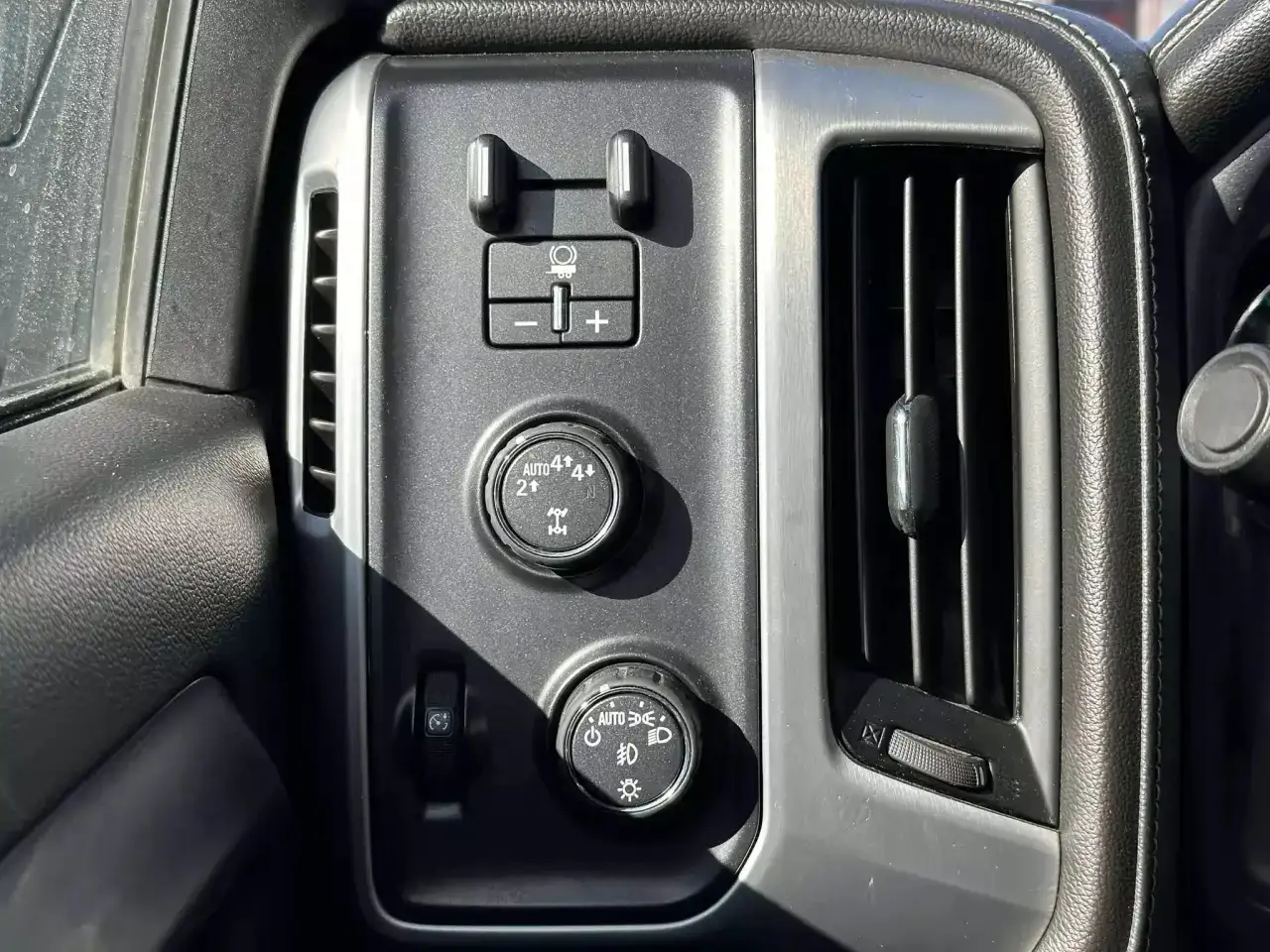 GMC Sierra 1500 photo GMC Sierra 1500