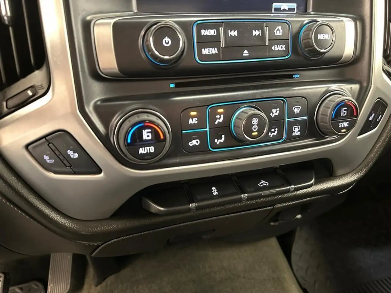 GMC Sierra 1500 снимка GMC Sierra 1500