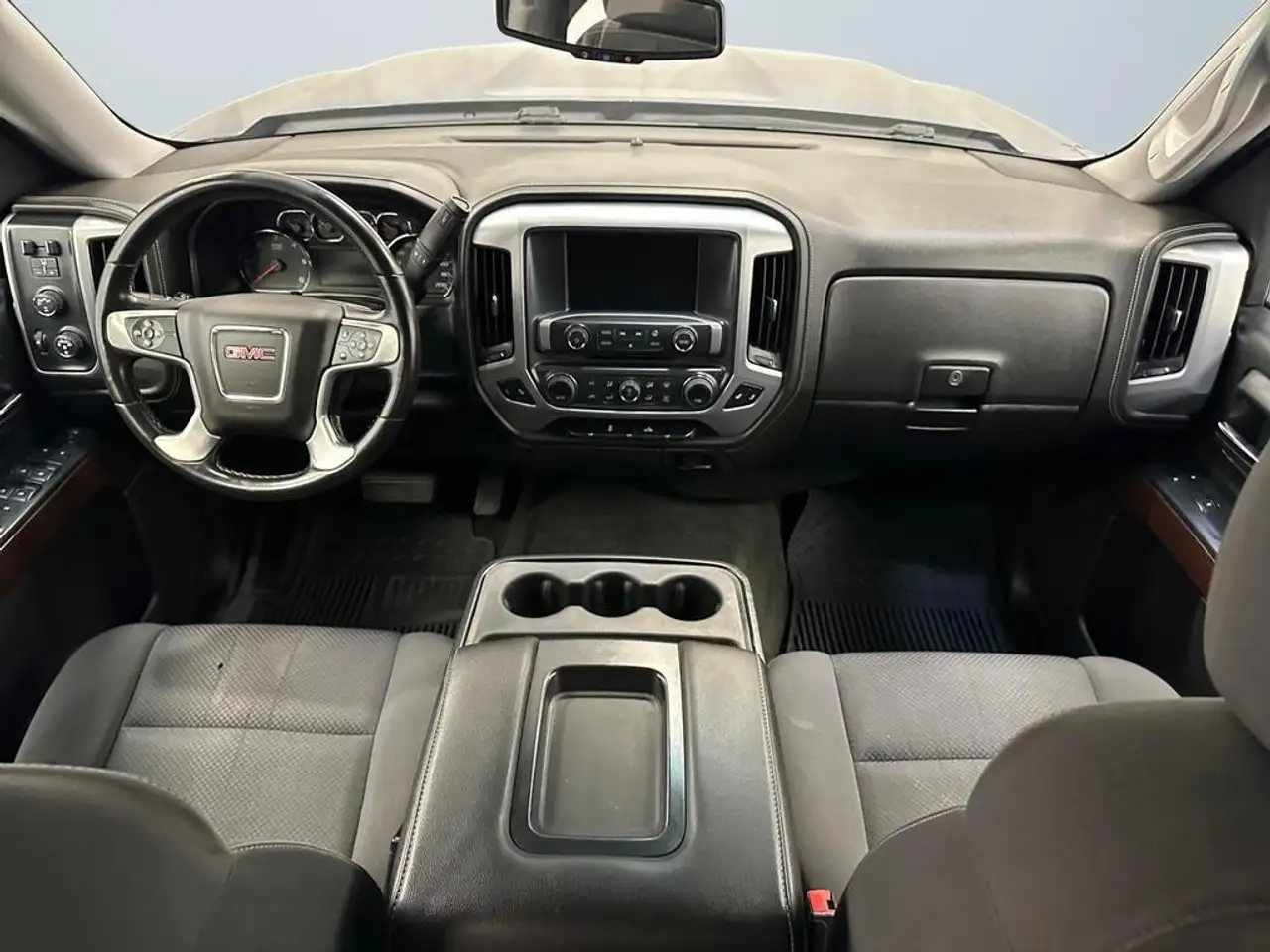 GMC Sierra 1500 снимка GMC Sierra 1500
