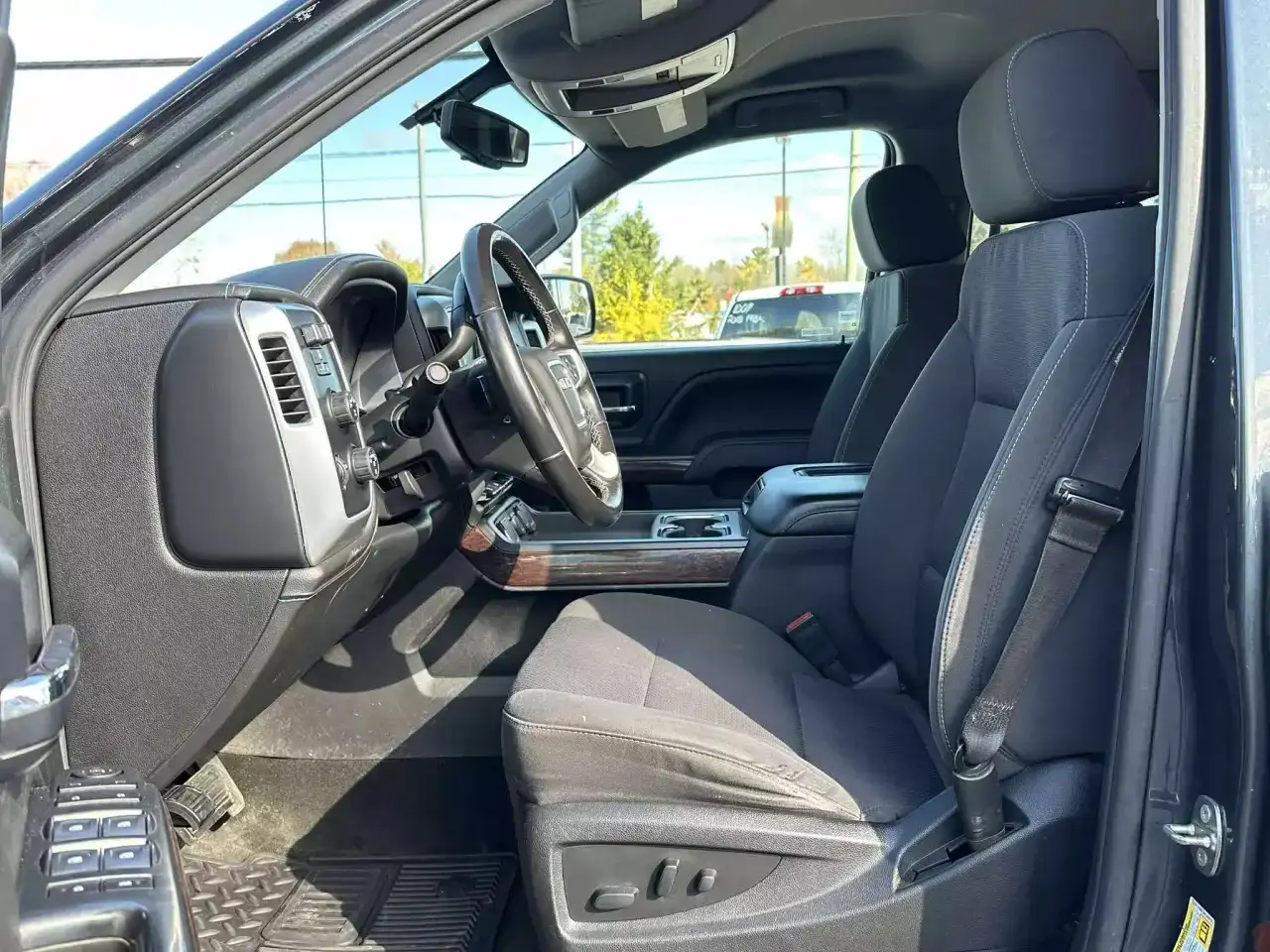 GMC Sierra 1500 photo GMC Sierra 1500