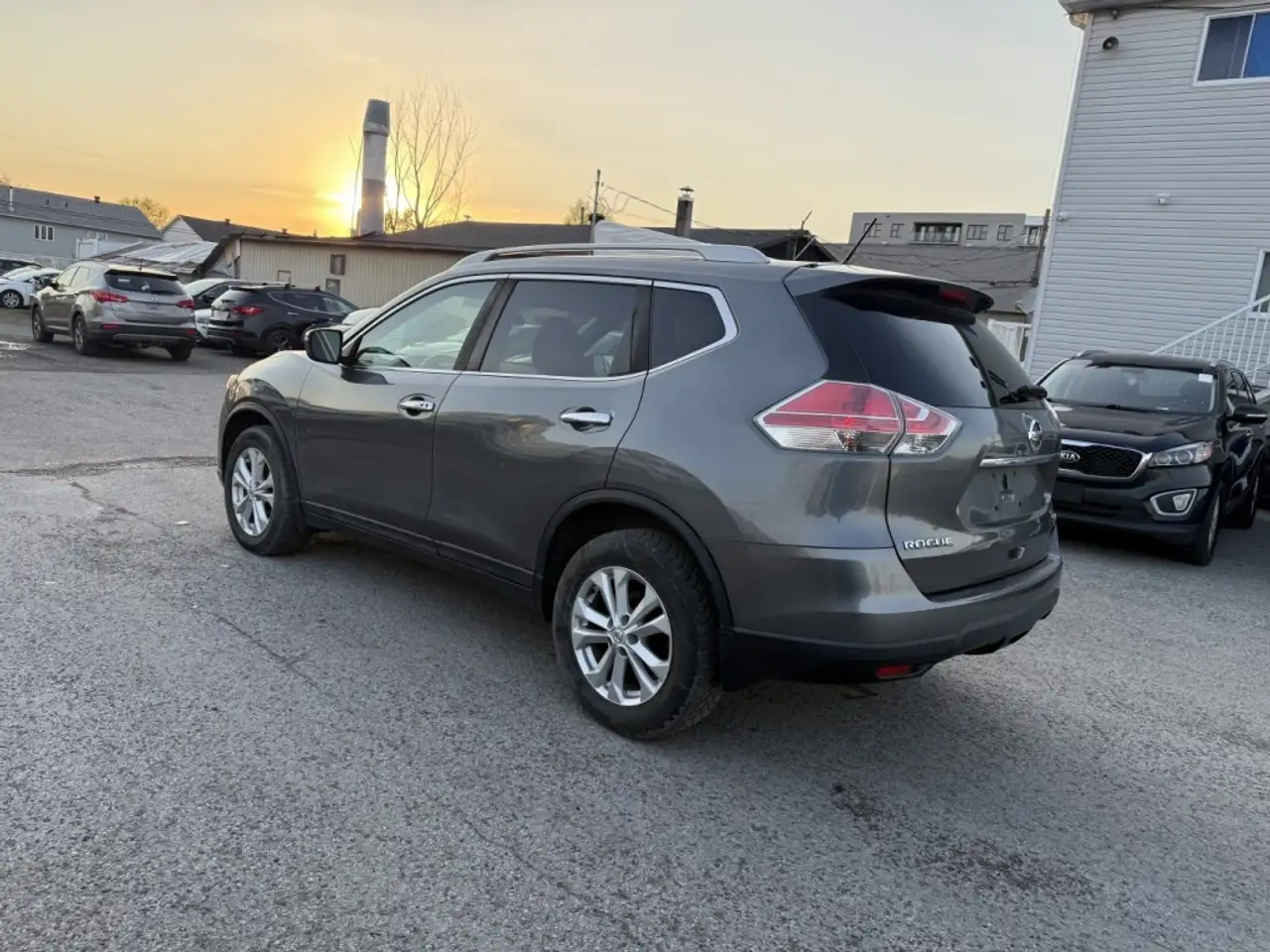Nissan Rogue снимка Nissan Rogue