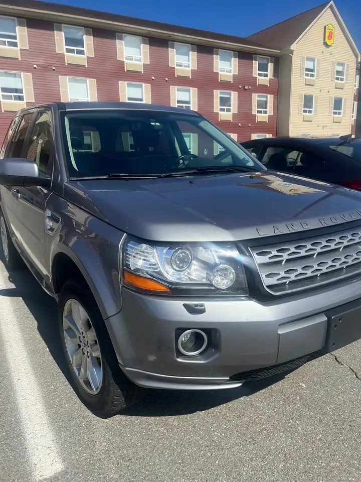 Land Rover LR2 снимка Land Rover LR2