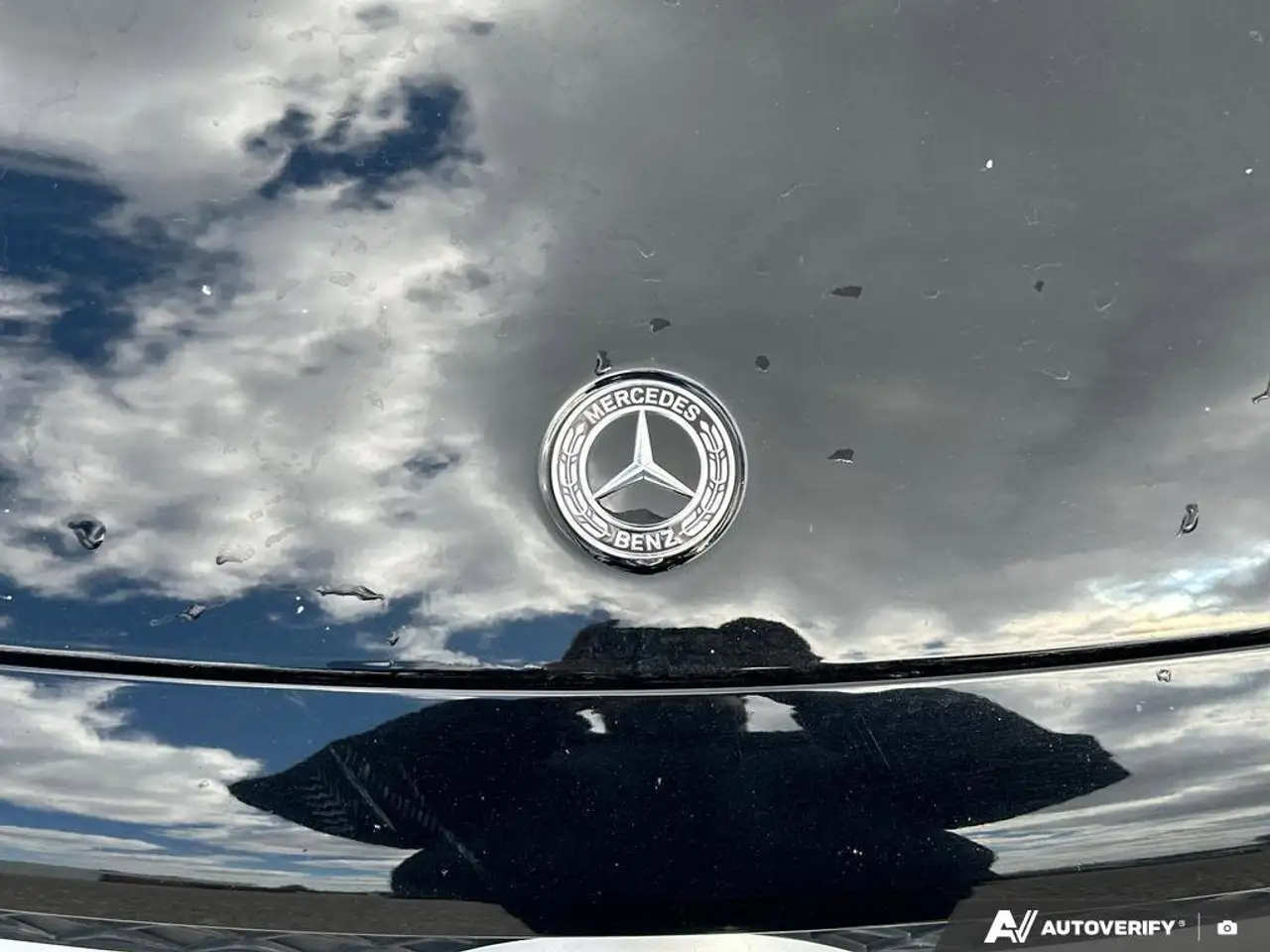 Mercedes-Benz GLB снимка Mercedes-Benz GLB