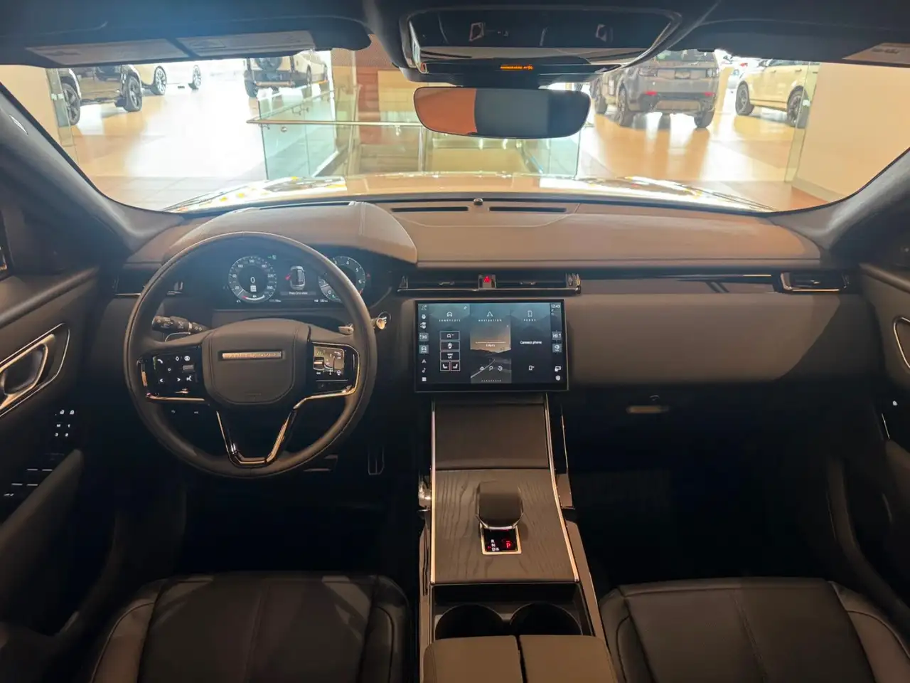 Land Rover Range Rover Velar photo Land Rover Range Rover Velar