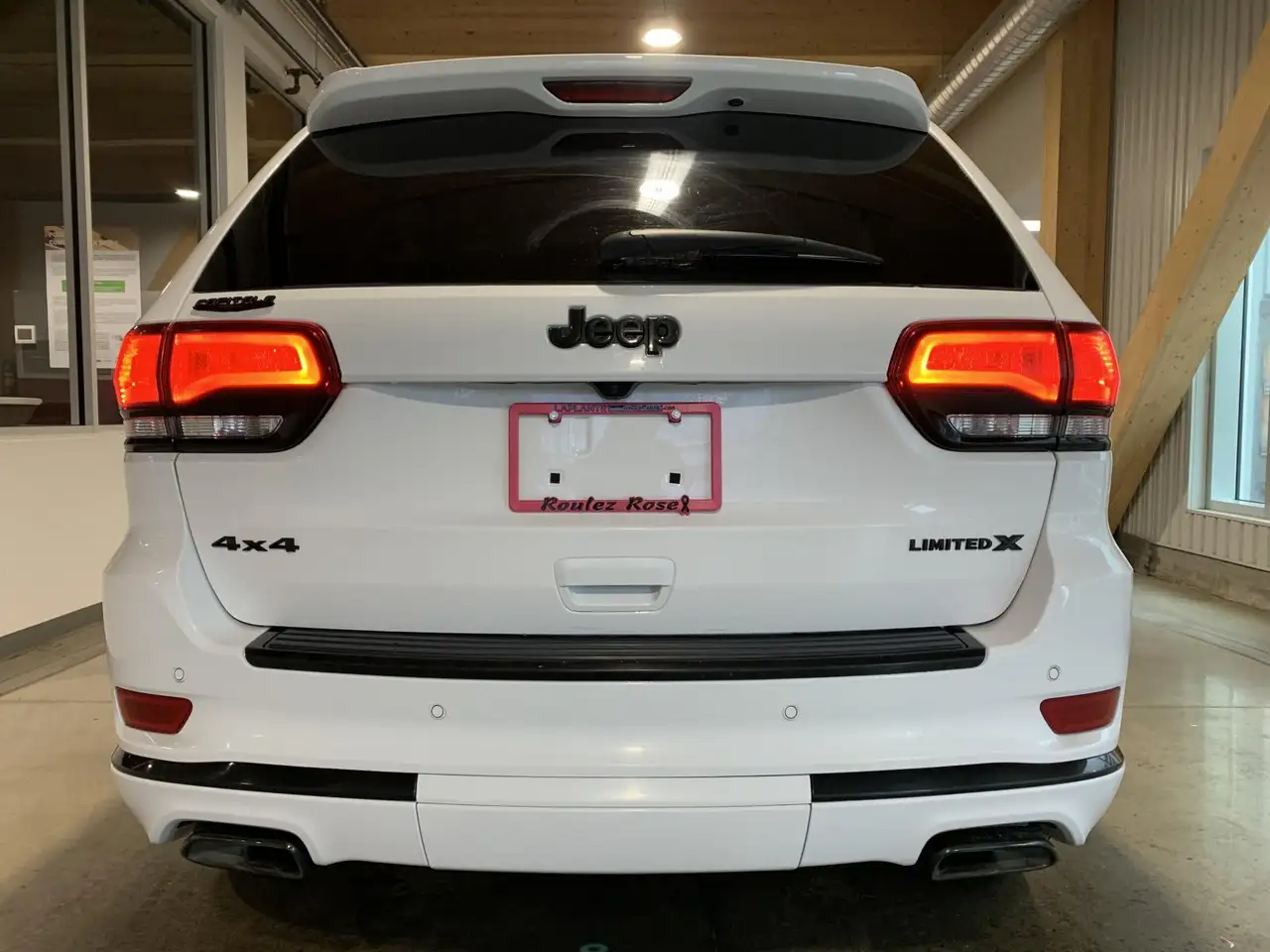 Jeep Grand Cherokee снимка Jeep Grand Cherokee