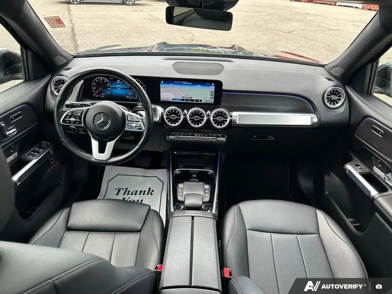 Mercedes-Benz GLB снимка Mercedes-Benz GLB