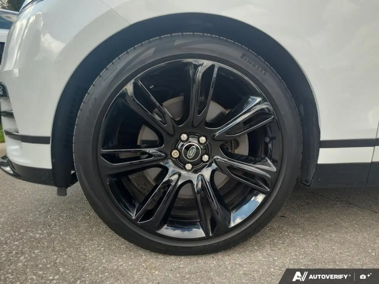 Land Rover Range Rover Velar снимка Land Rover Range Rover Velar