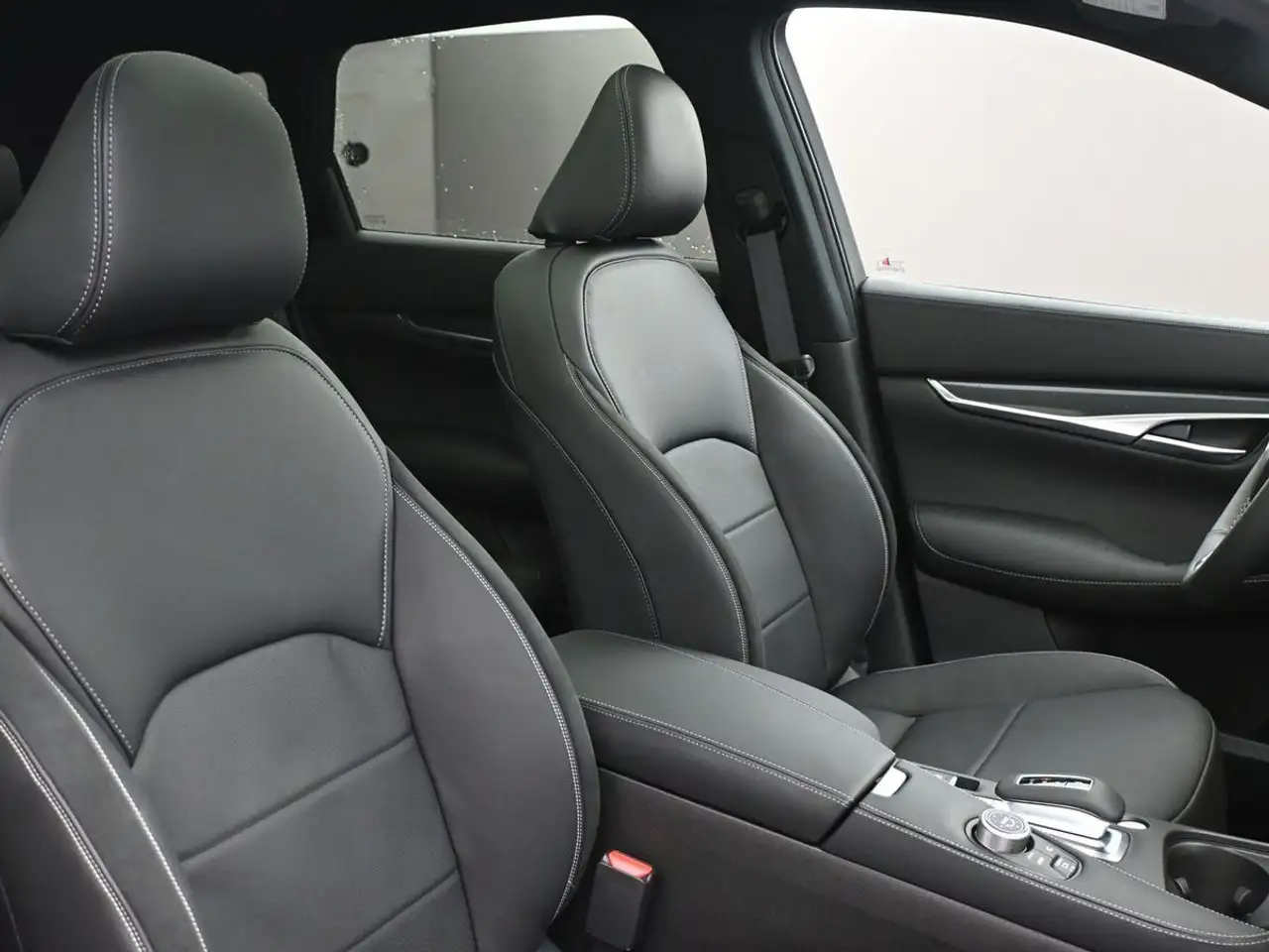 Infiniti QX50 снимка Infiniti QX50
