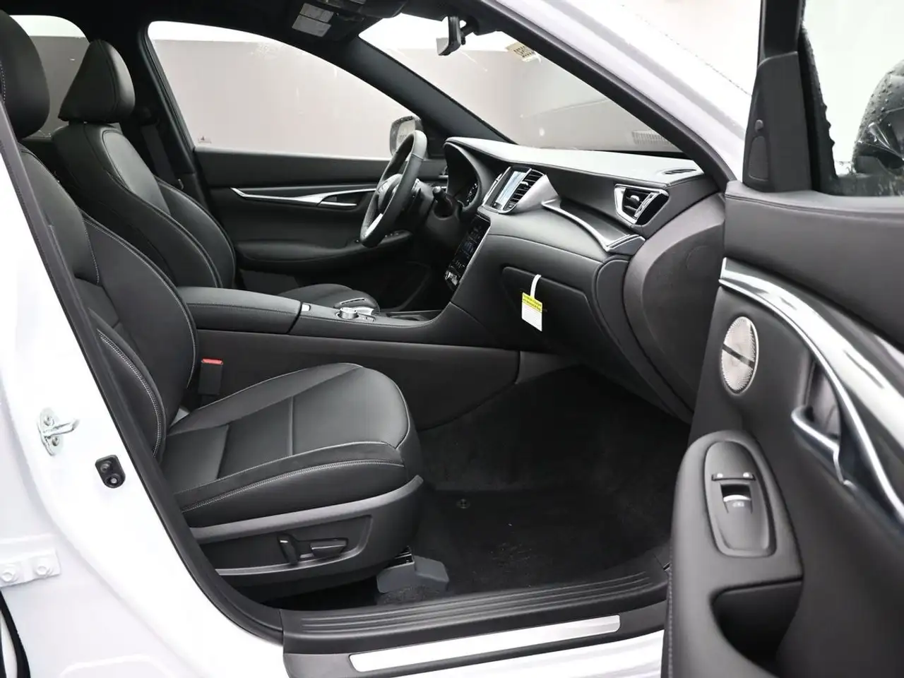 Infiniti QX50 снимка Infiniti QX50