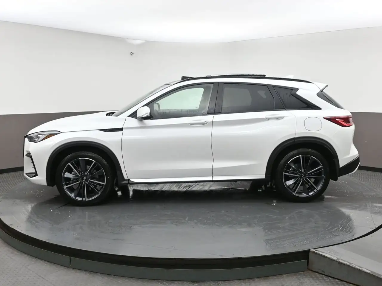 Infiniti QX50 снимка Infiniti QX50