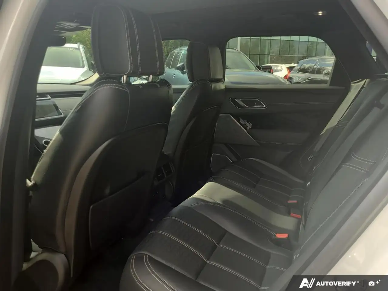 Land Rover Range Rover Velar снимка Land Rover Range Rover Velar