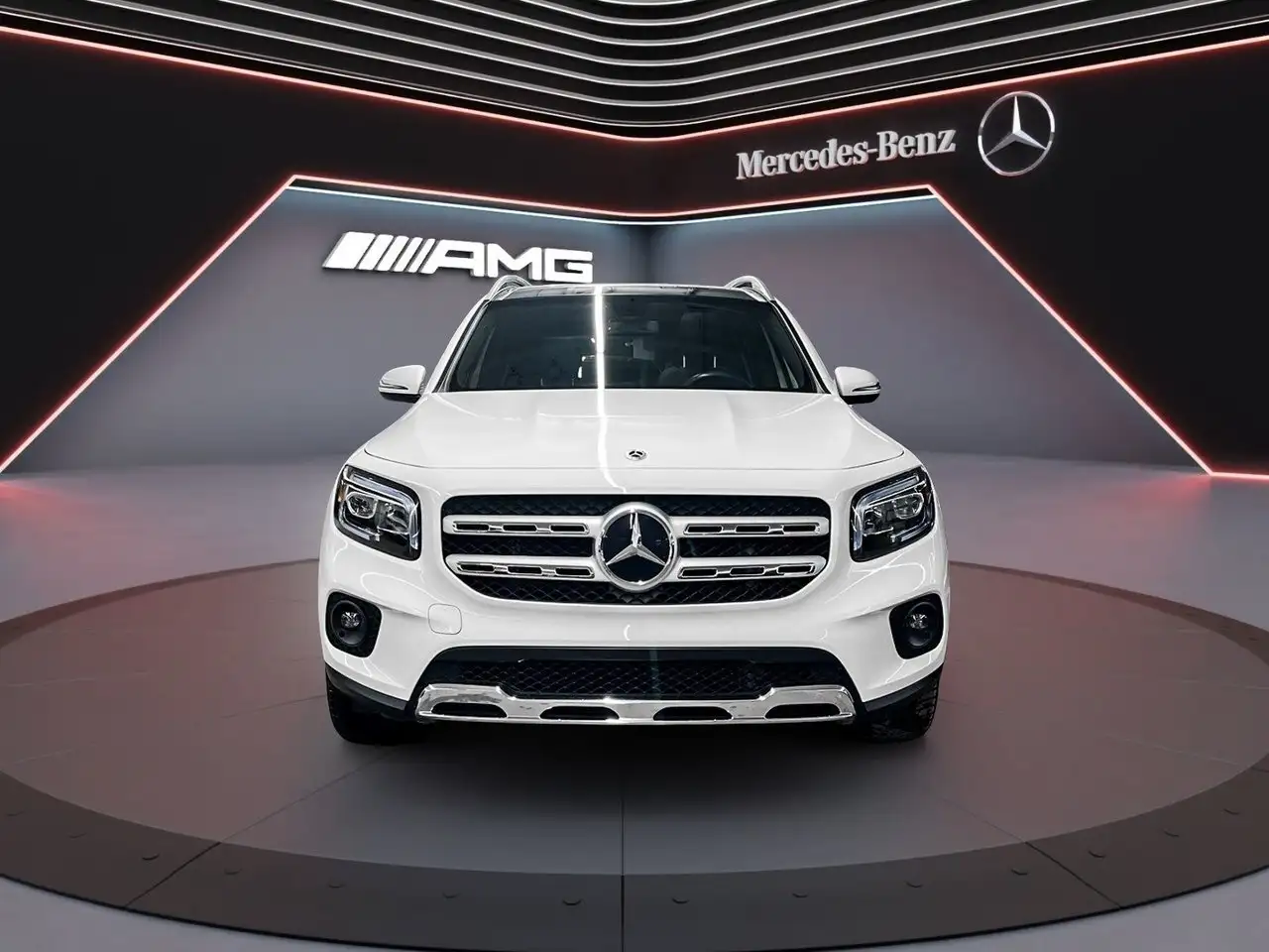 Mercedes-Benz GLB снимка Mercedes-Benz GLB