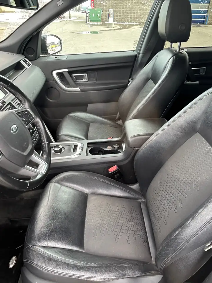 Land Rover Discovery Sport снимка Land Rover Discovery Sport