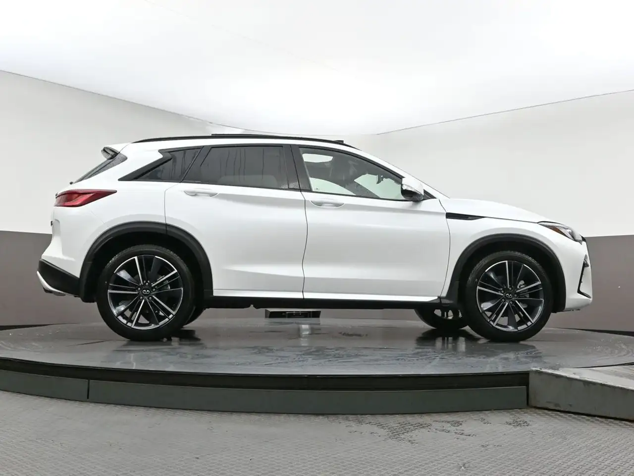 Infiniti QX50 снимка Infiniti QX50