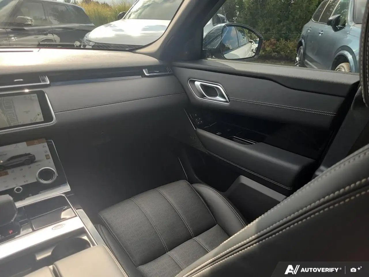 Land Rover Range Rover Velar снимка Land Rover Range Rover Velar