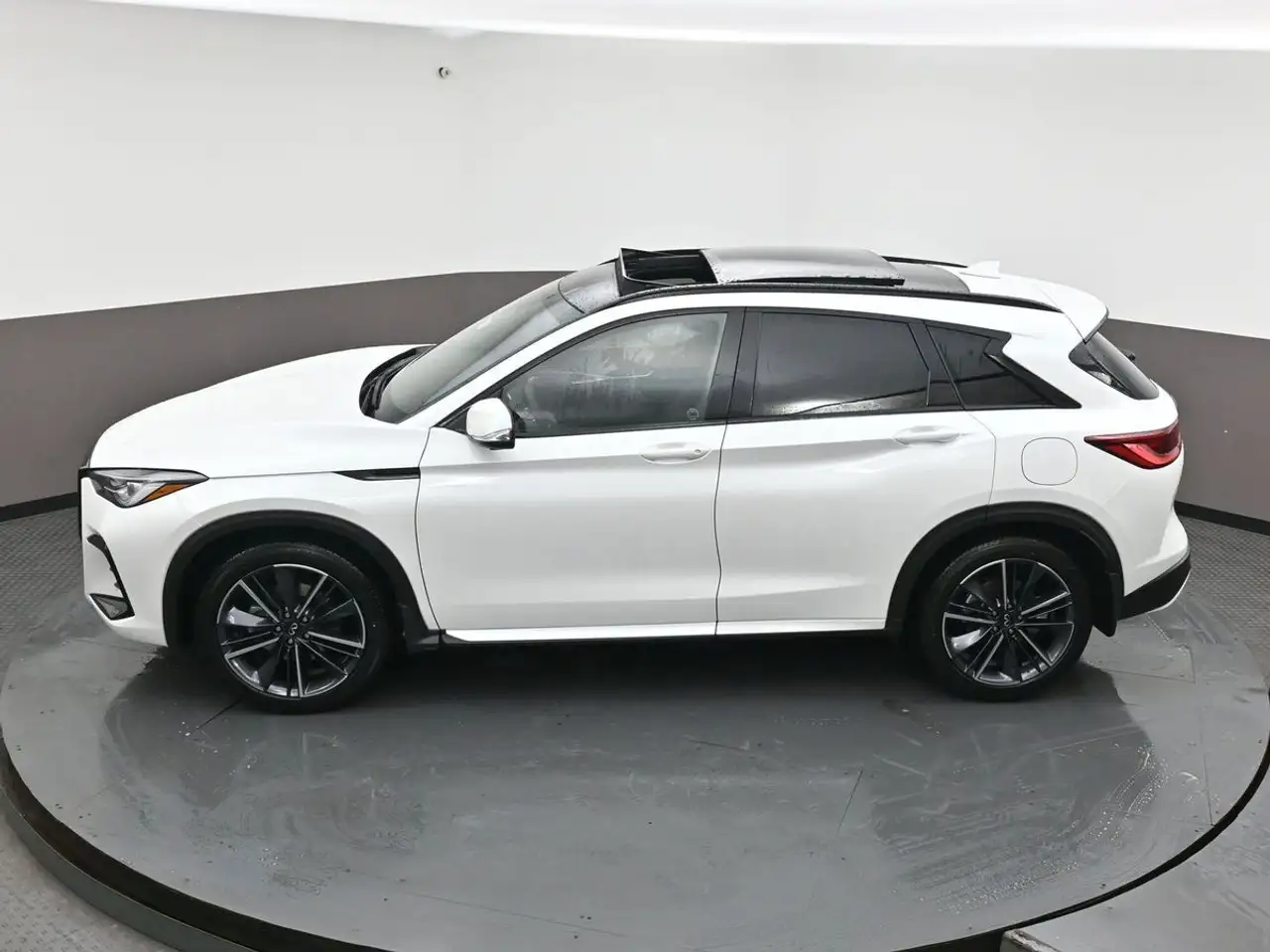 Infiniti QX50 снимка Infiniti QX50