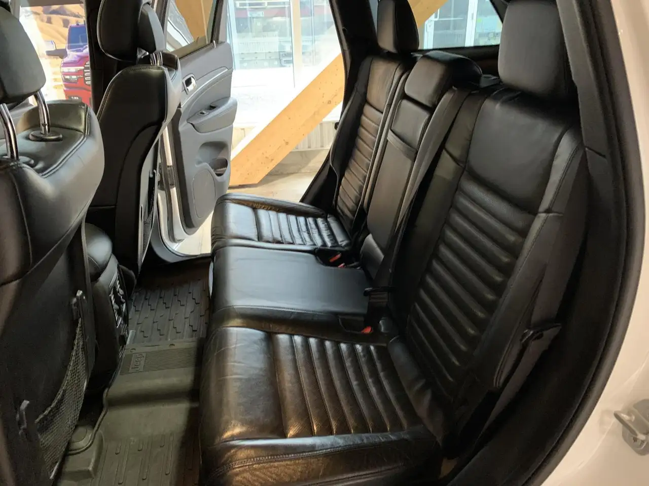Jeep Grand Cherokee снимка Jeep Grand Cherokee