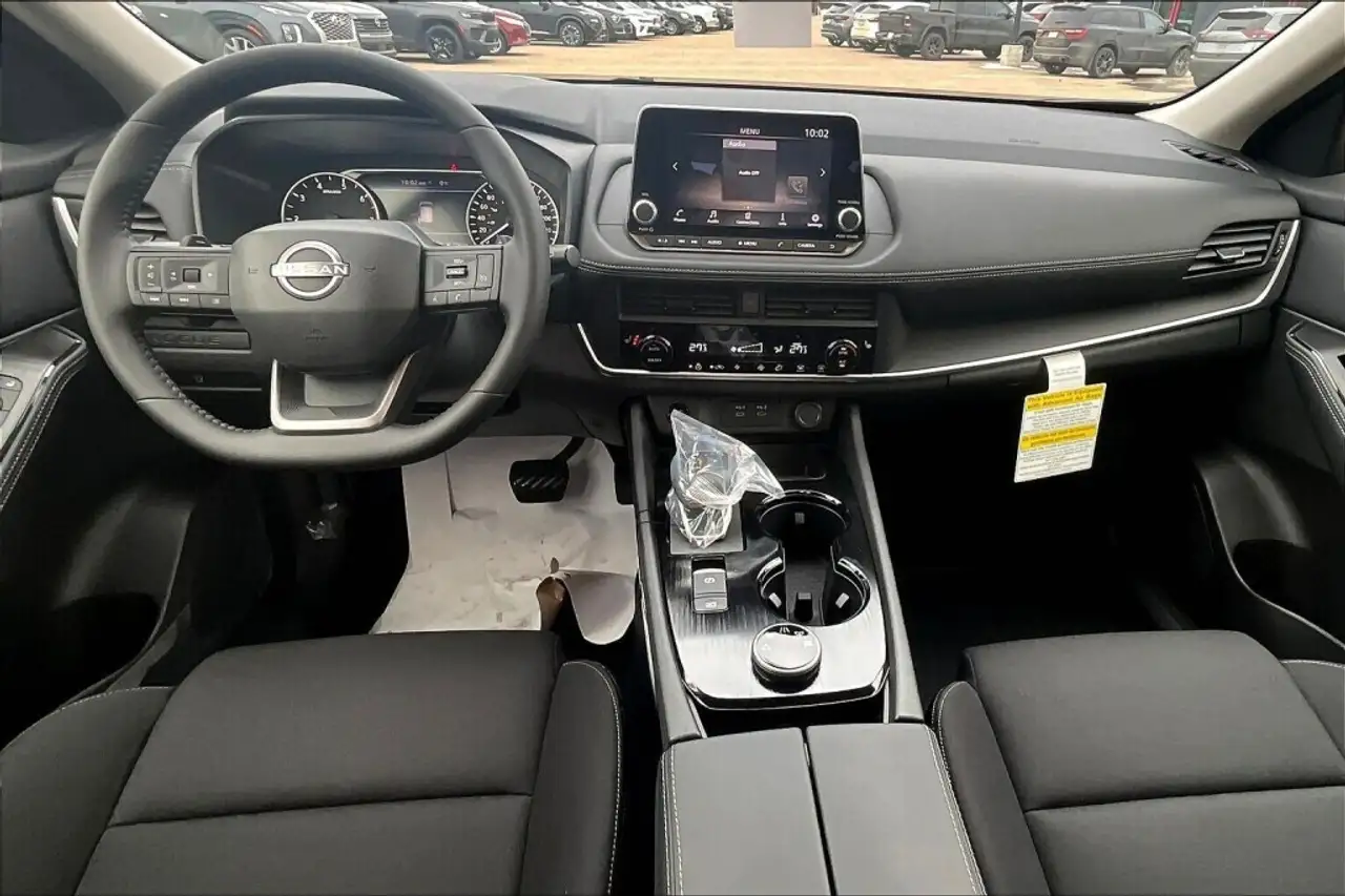 Nissan Rogue снимка Nissan Rogue