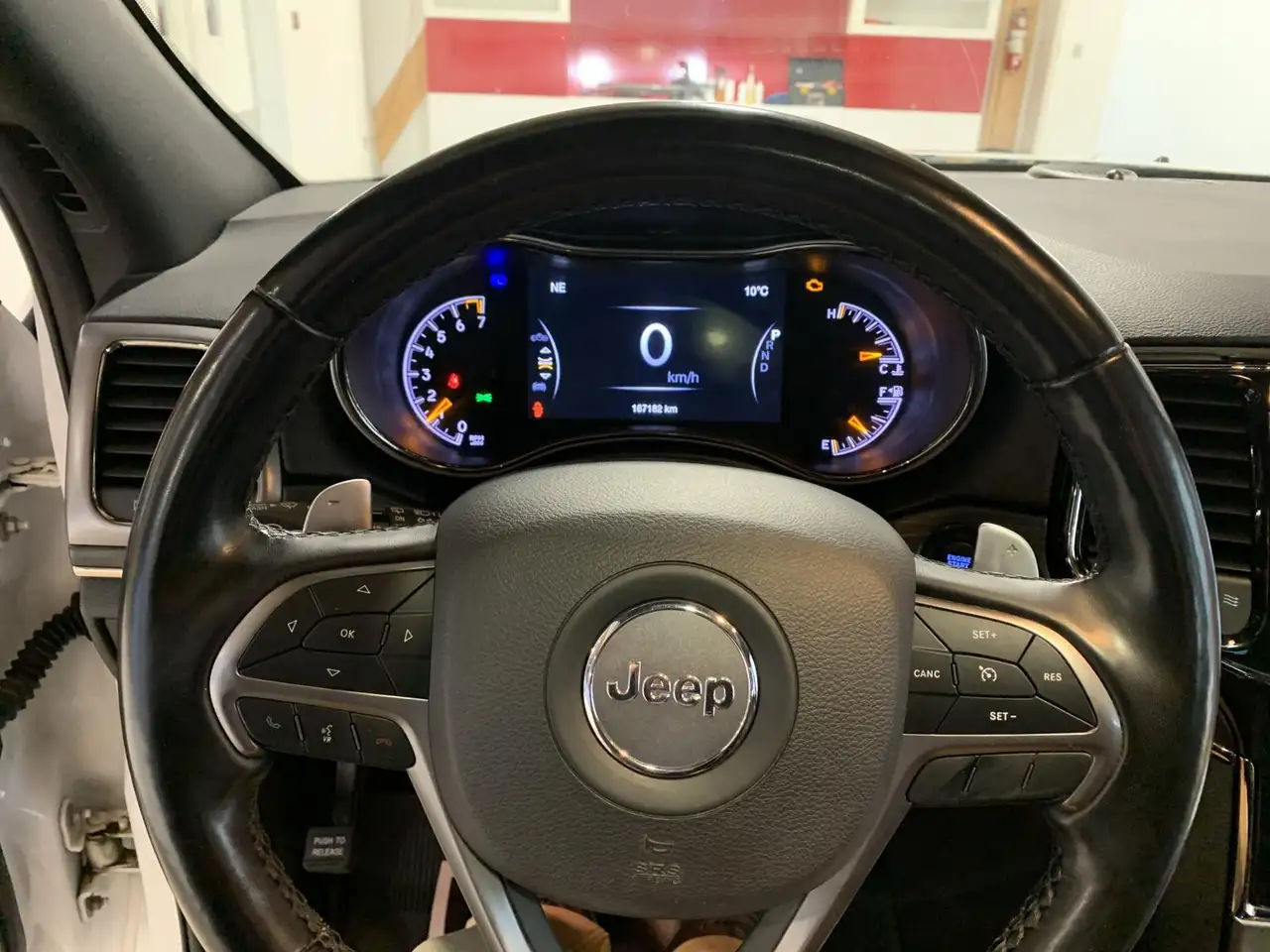 Jeep Grand Cherokee снимка Jeep Grand Cherokee