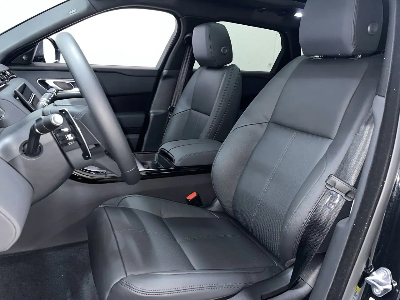 Land Rover Range Rover Velar снимка Land Rover Range Rover Velar
