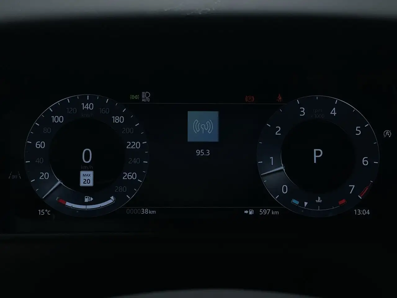 Land Rover Range Rover Velar снимка Land Rover Range Rover Velar