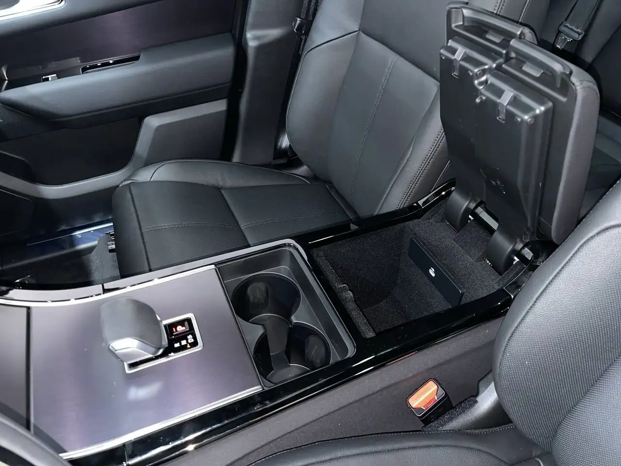 Land Rover Range Rover Velar снимка Land Rover Range Rover Velar