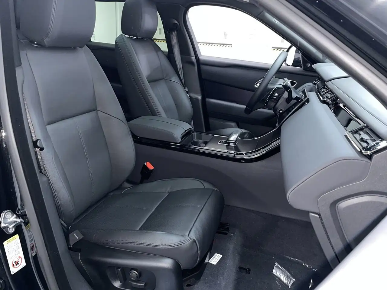 Land Rover Range Rover Velar снимка Land Rover Range Rover Velar