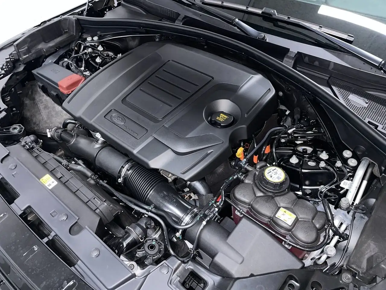 Land Rover Range Rover Velar снимка Land Rover Range Rover Velar
