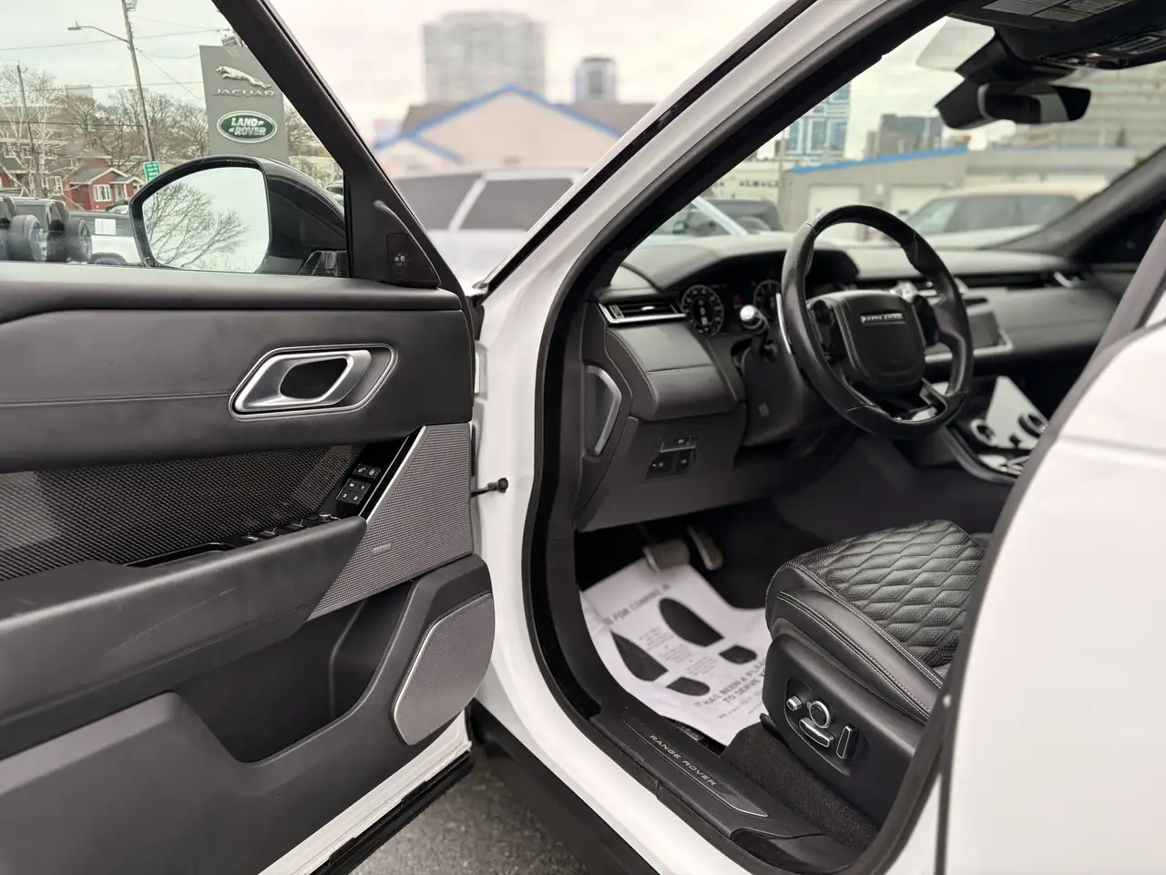 Land Rover Range Rover Velar снимка Land Rover Range Rover Velar