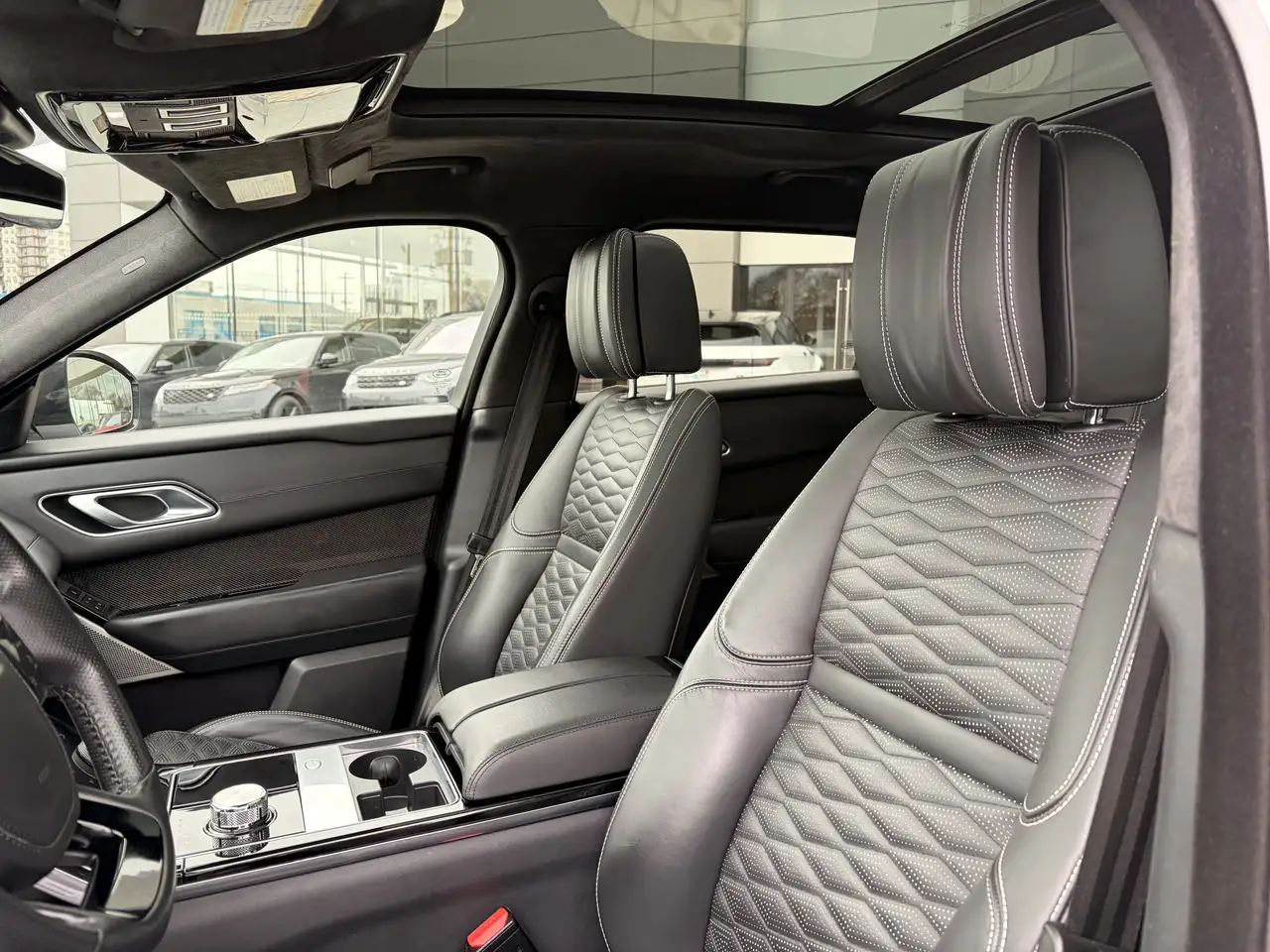 Land Rover Range Rover Velar снимка Land Rover Range Rover Velar