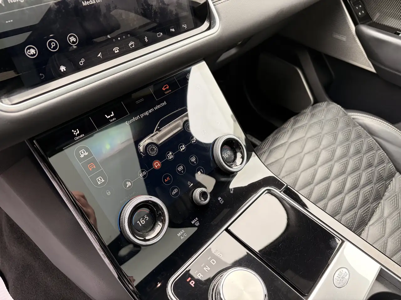 Land Rover Range Rover Velar снимка Land Rover Range Rover Velar