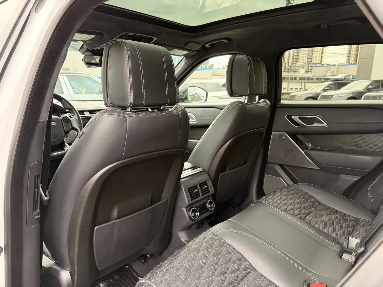 Land Rover Range Rover Velar снимка Land Rover Range Rover Velar