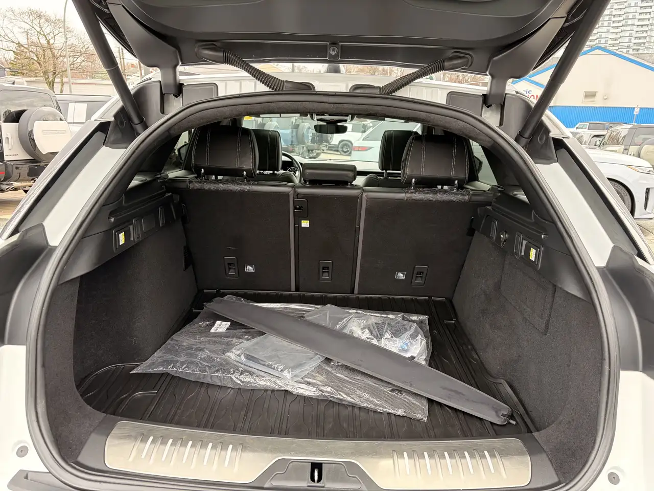 Land Rover Range Rover Velar снимка Land Rover Range Rover Velar
