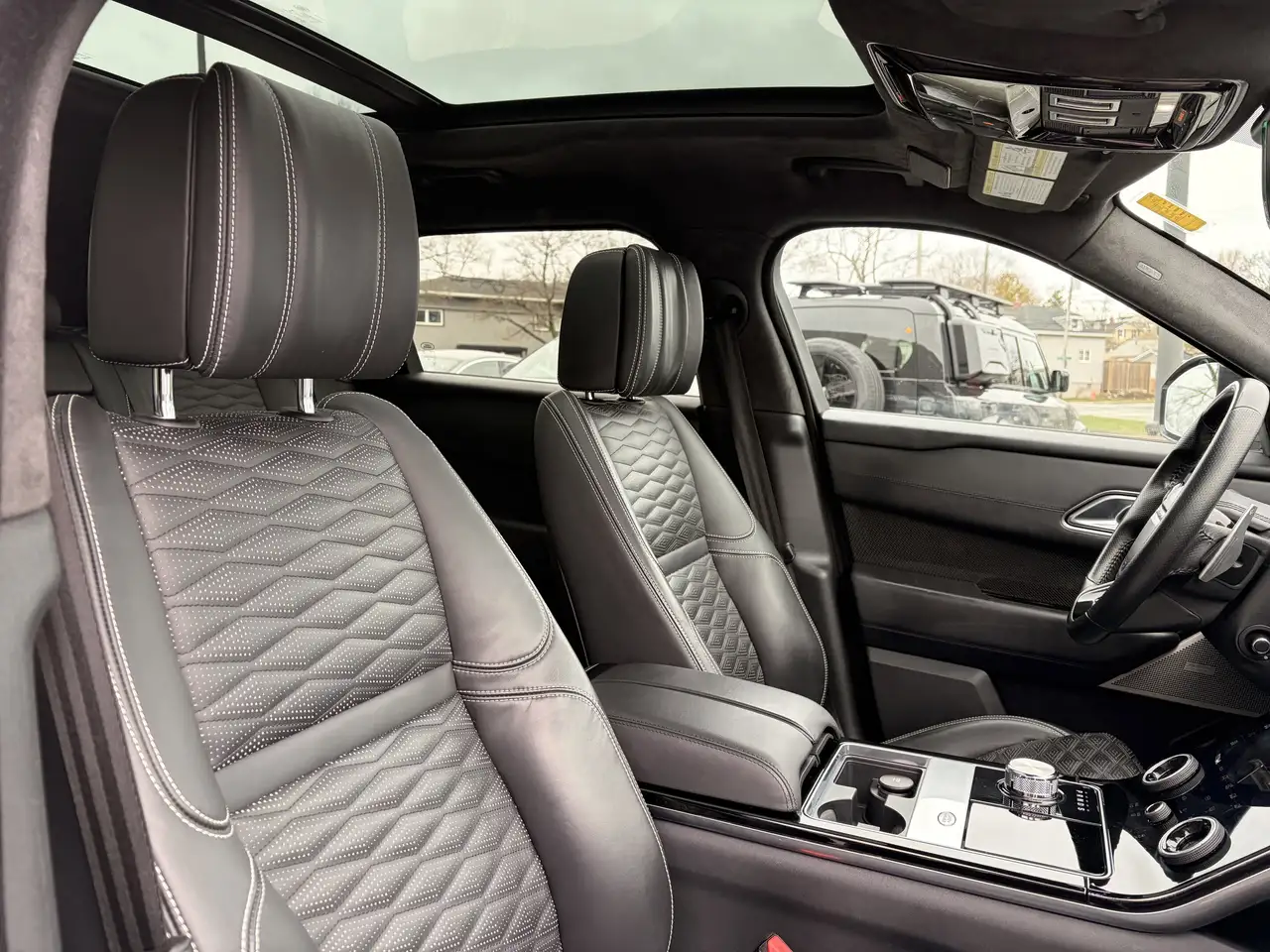 Land Rover Range Rover Velar снимка Land Rover Range Rover Velar