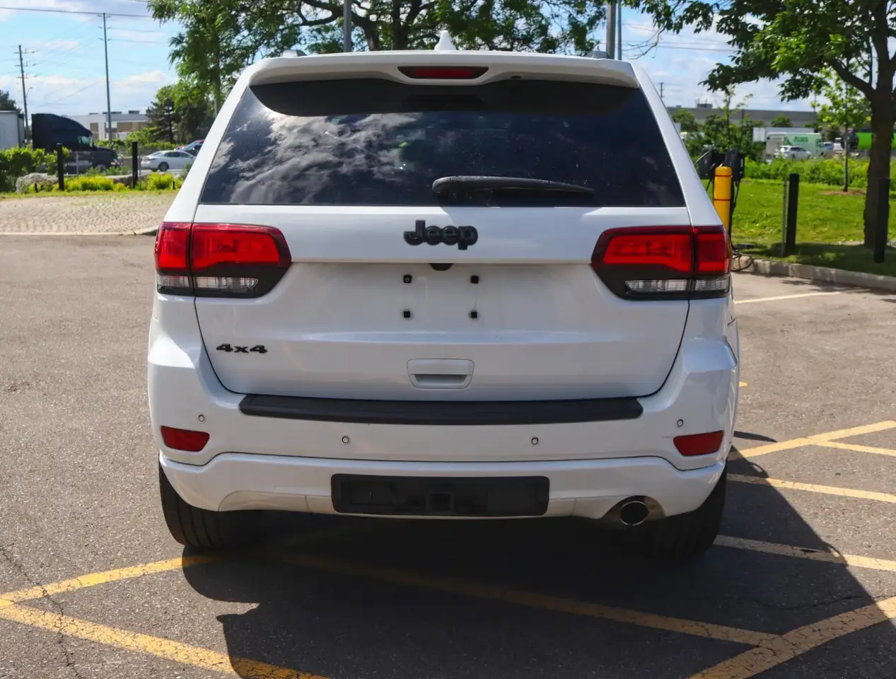 Jeep Grand Cherokee photo Jeep Grand Cherokee