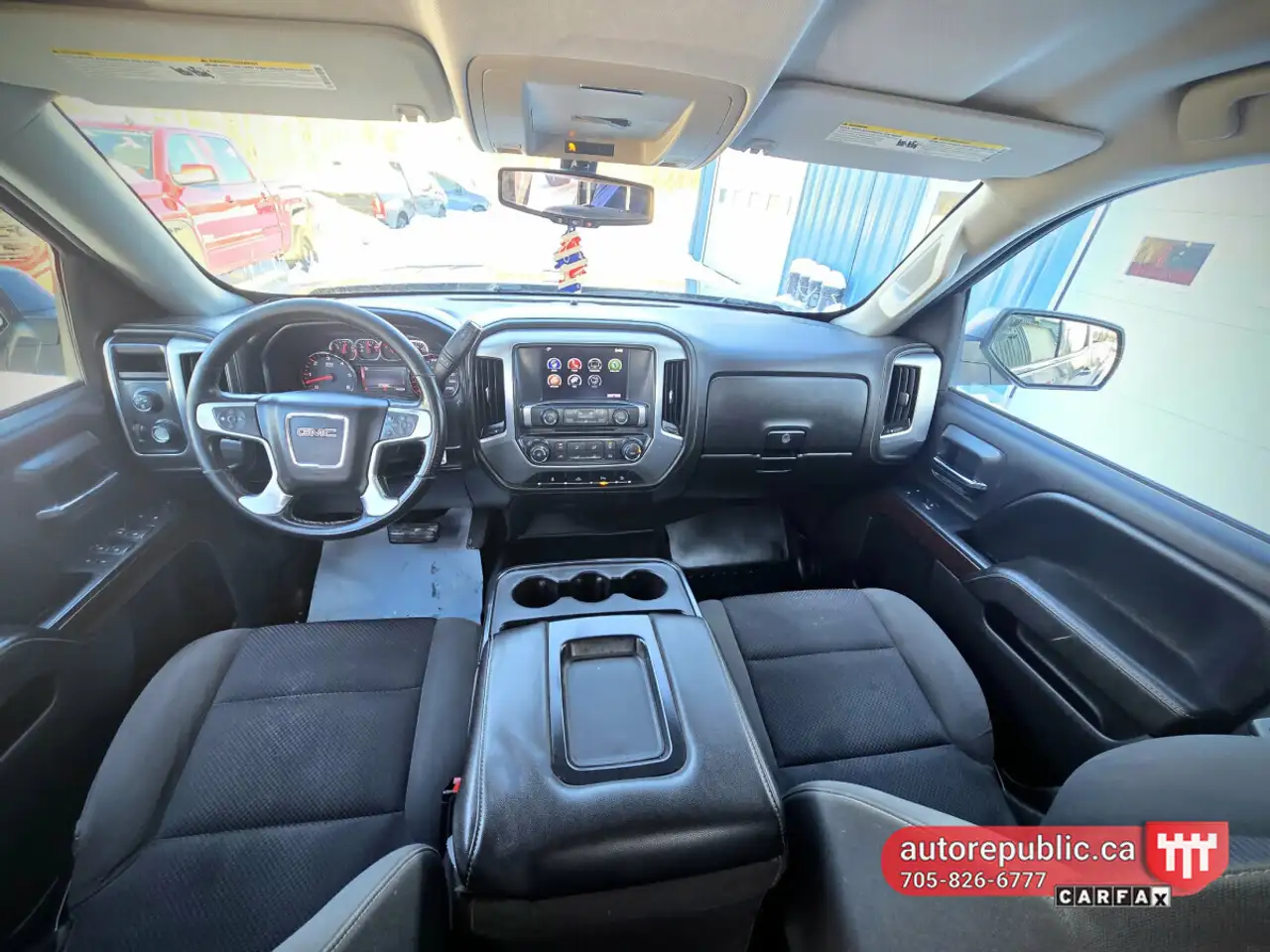 GMC Sierra 1500 photo GMC Sierra 1500