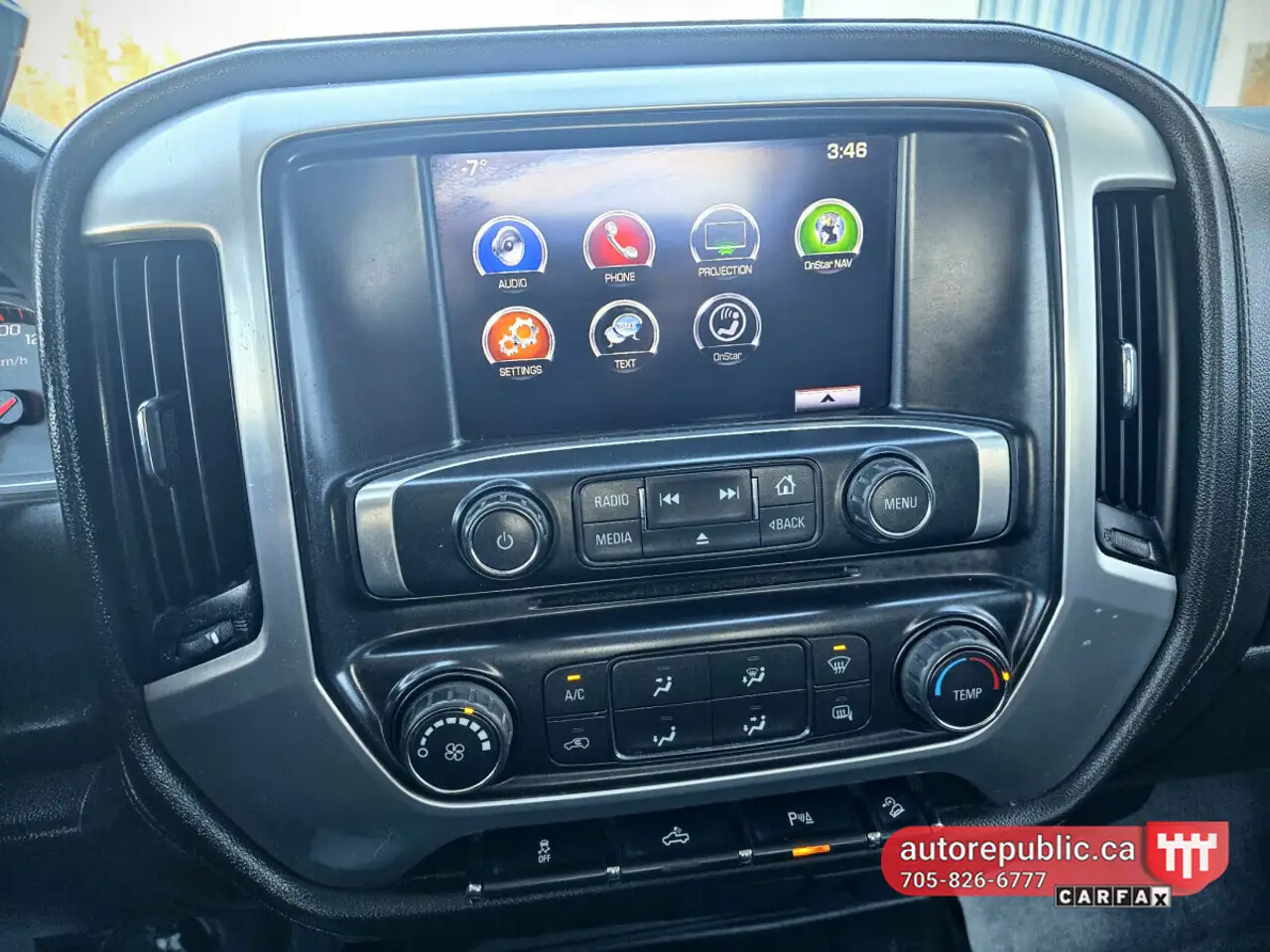 GMC Sierra 1500 photo GMC Sierra 1500