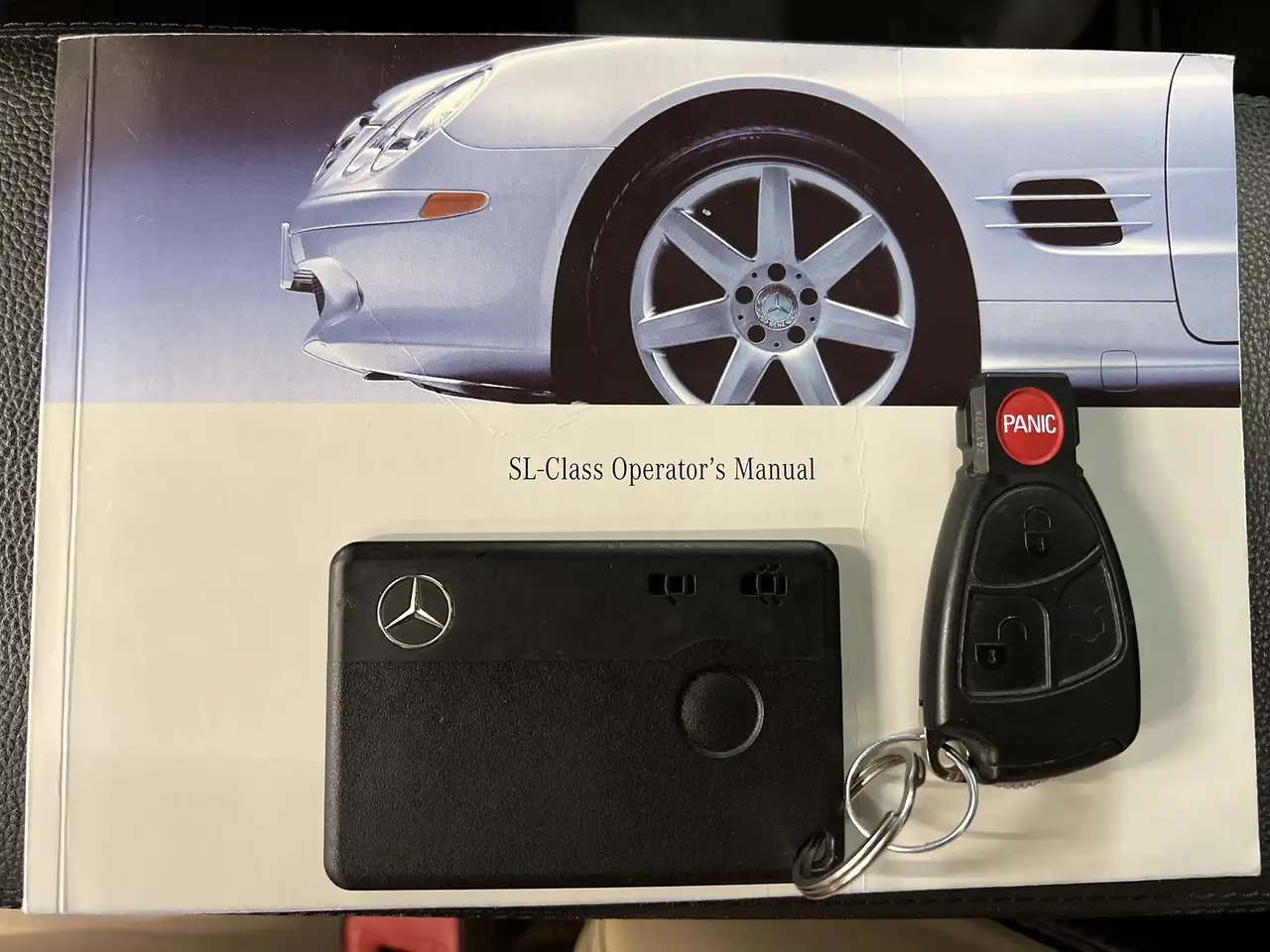 Mercedes-Benz SL снимка Mercedes-Benz SL