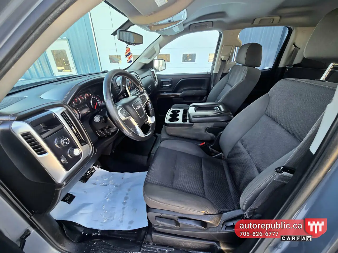 GMC Sierra 1500 photo GMC Sierra 1500