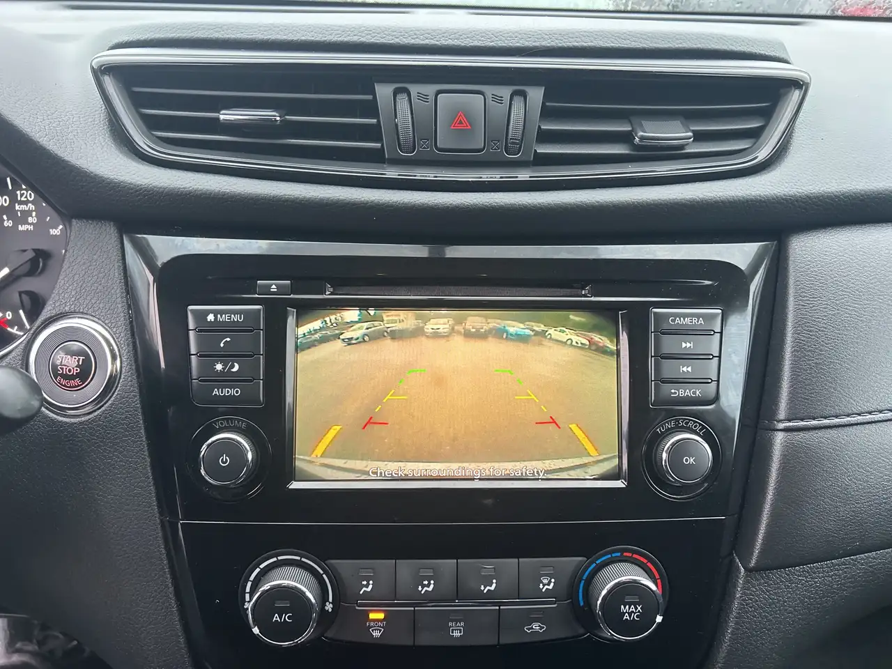 Nissan Rogue photo Nissan Rogue