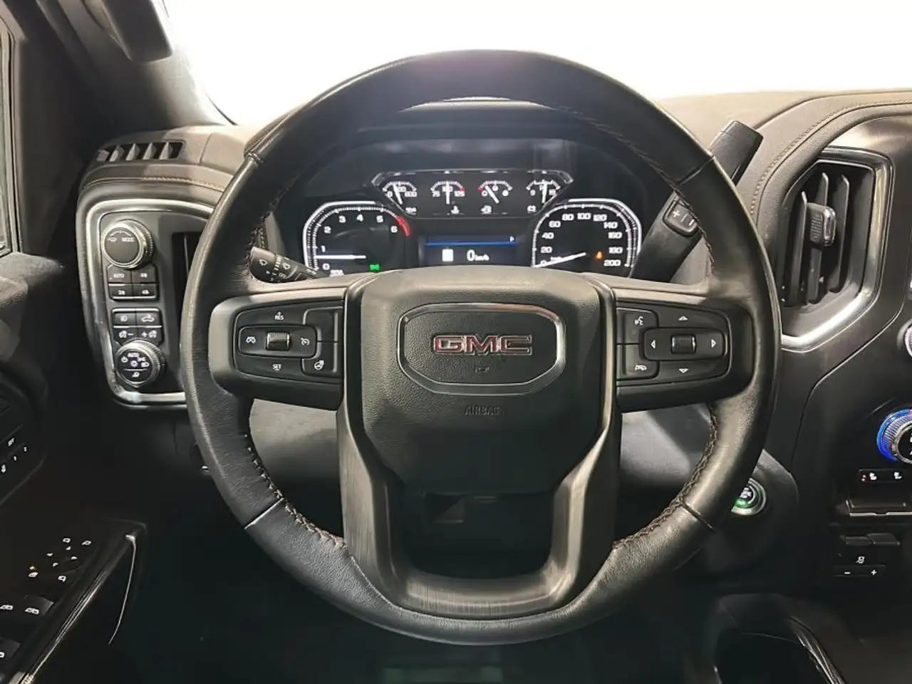 GMC Sierra 1500 photo GMC Sierra 1500