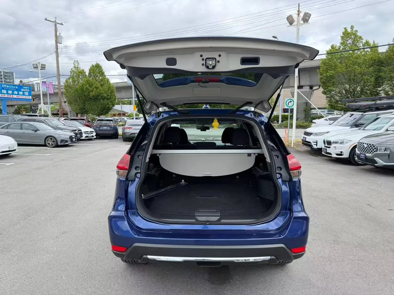 Nissan Rogue снимка Nissan Rogue