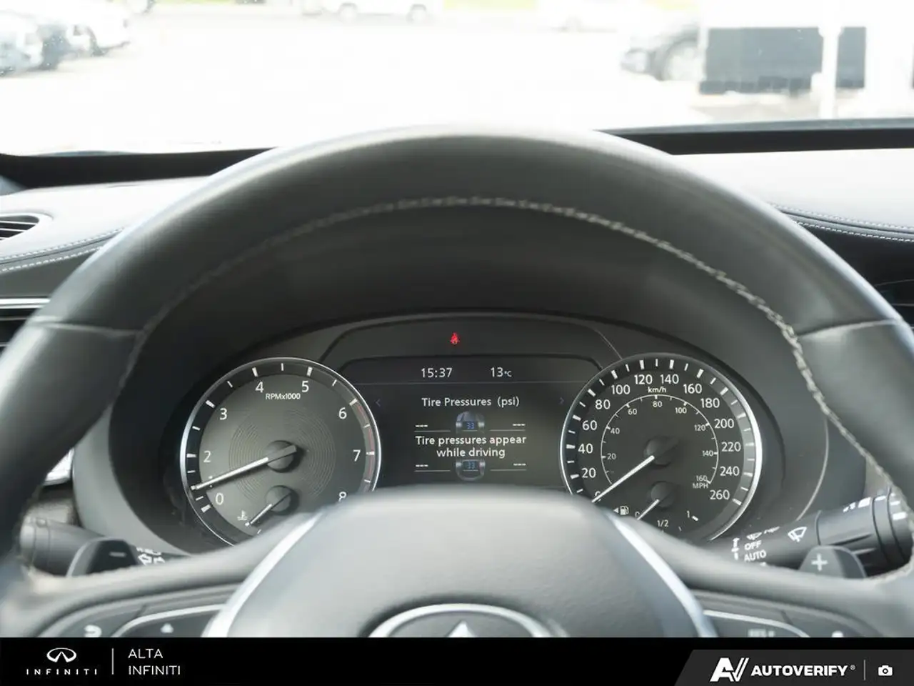 Infiniti QX55 снимка Infiniti QX55