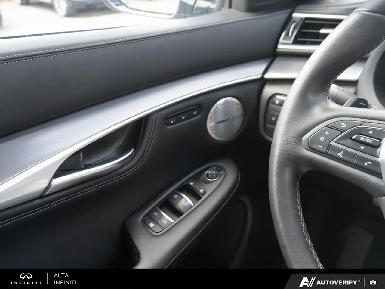 Infiniti QX55 снимка Infiniti QX55