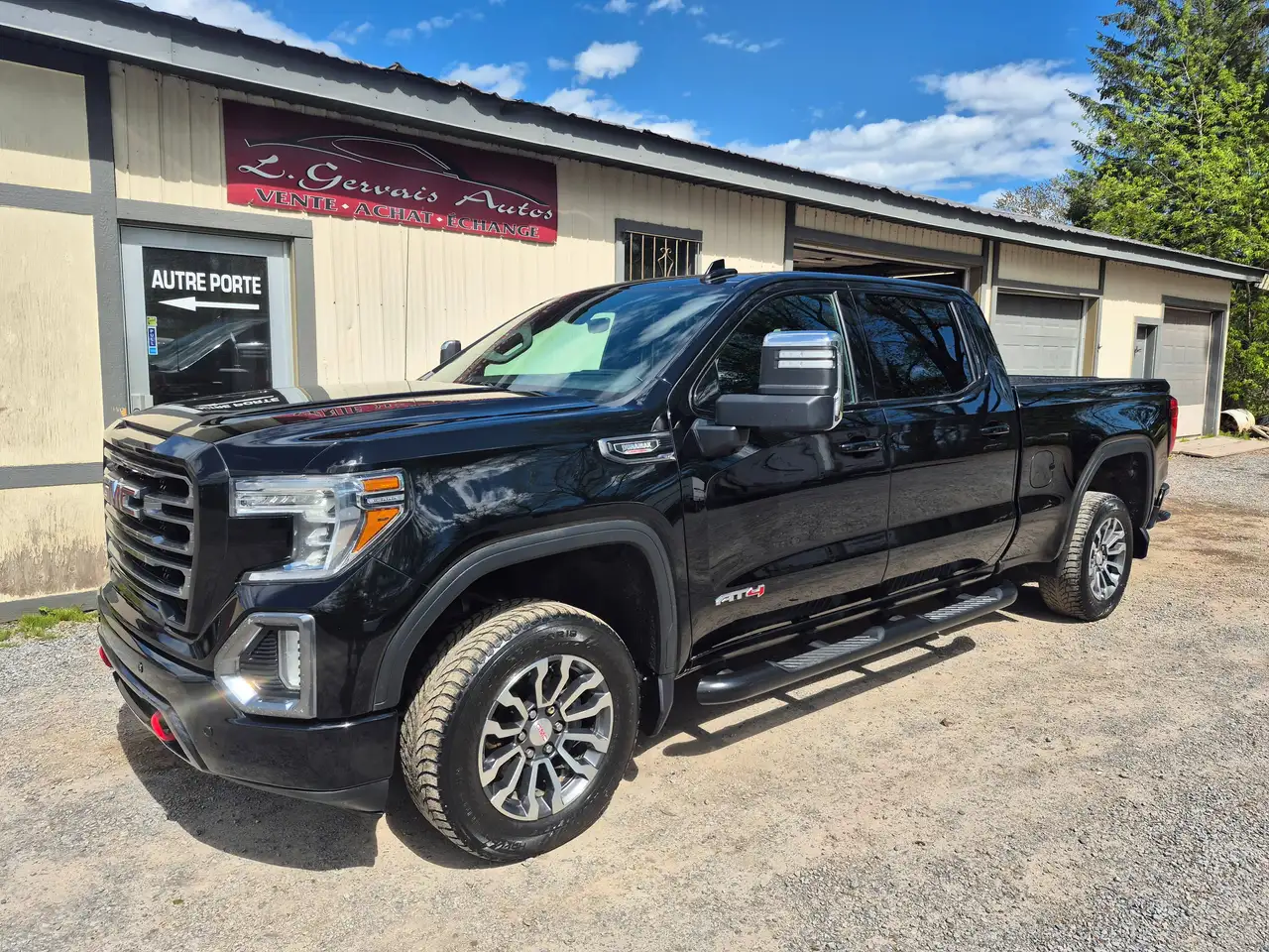 GMC Sierra 1500 photo GMC Sierra 1500