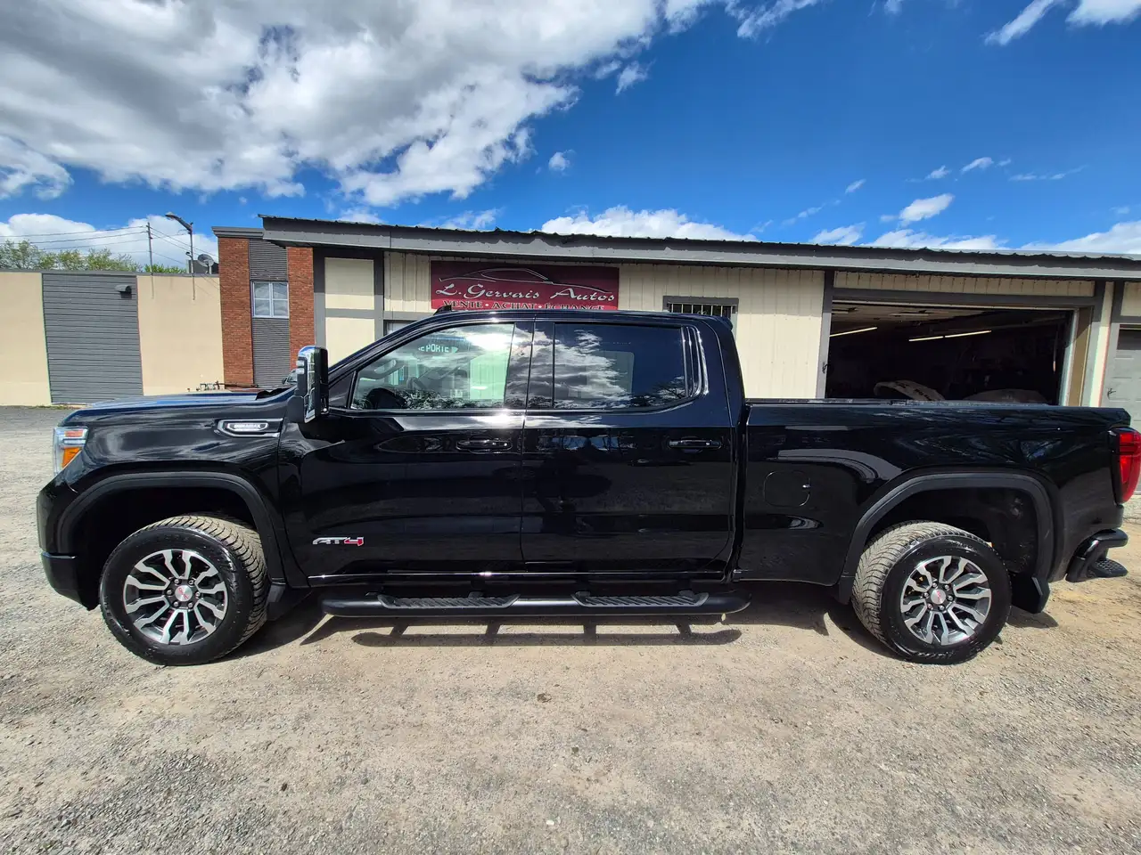 GMC Sierra 1500 photo GMC Sierra 1500