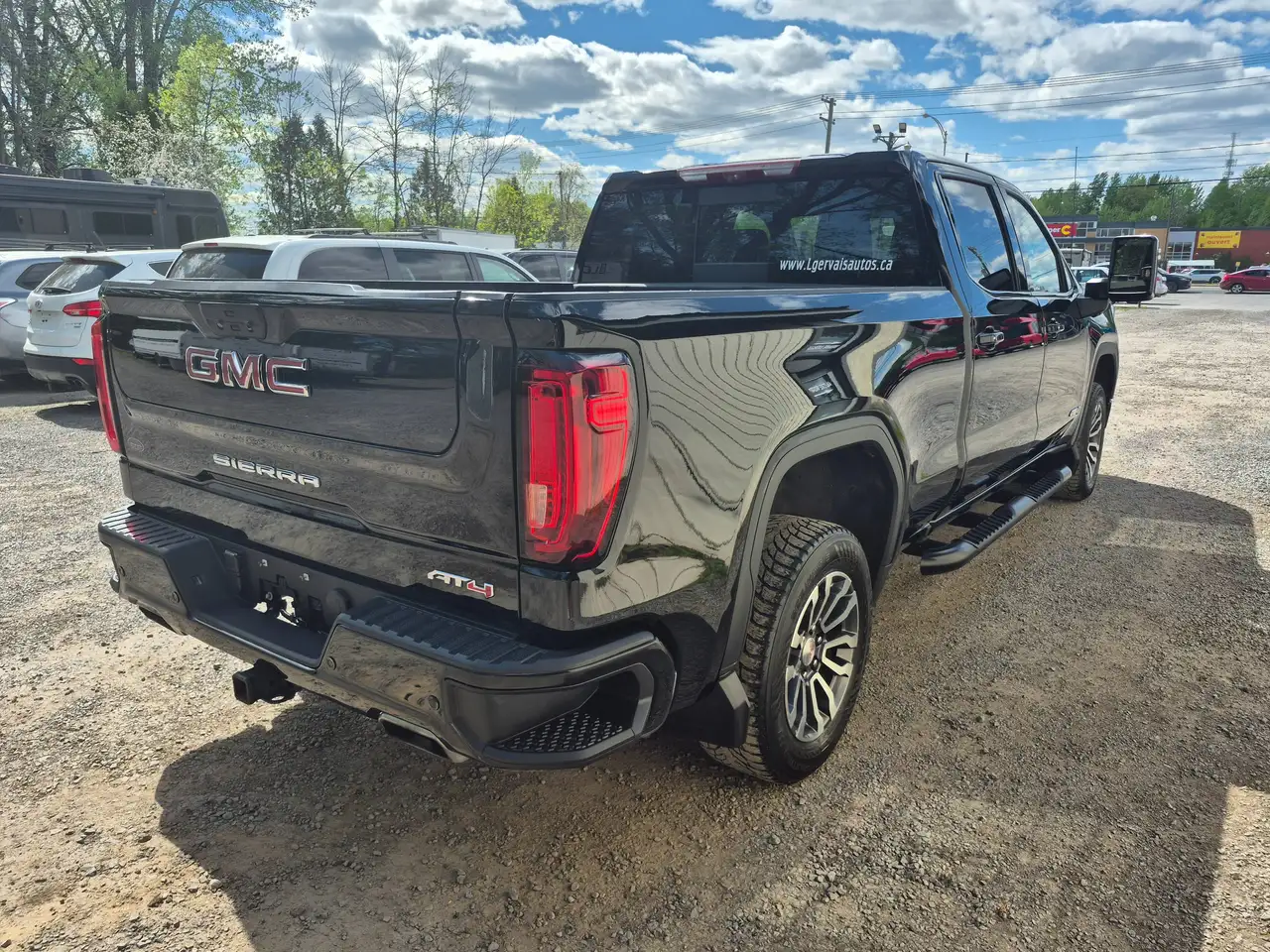 GMC Sierra 1500 photo GMC Sierra 1500