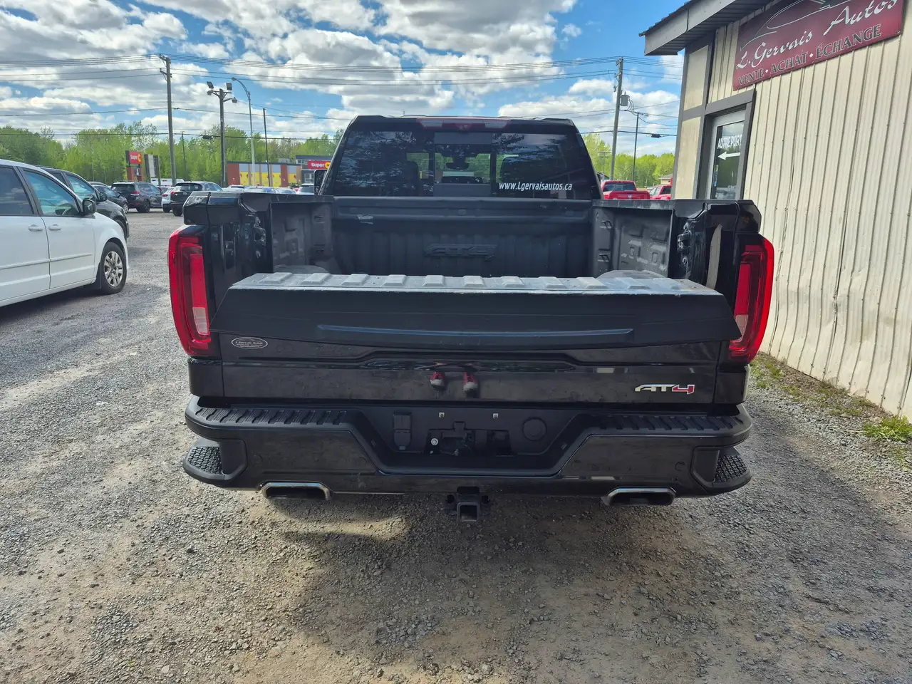 GMC Sierra 1500 photo GMC Sierra 1500