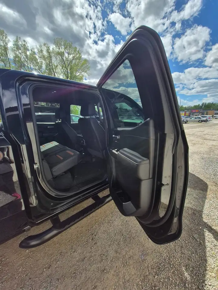 GMC Sierra 1500 photo GMC Sierra 1500