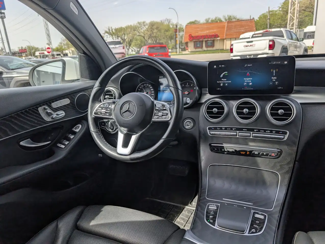 Mercedes-Benz GLC снимка Mercedes-Benz GLC